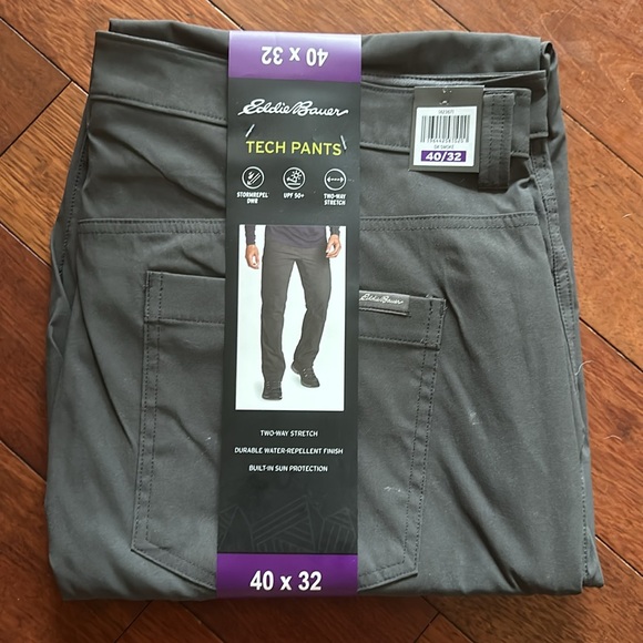 TECH PANTS. Dk Smoke 40/32 2 way stretch Repels water Built in sun protection. - Picture 4 of 4